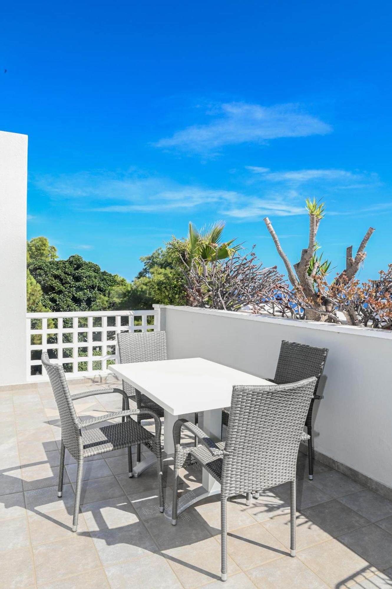 Atrium Villa Fira  Luaran gambar